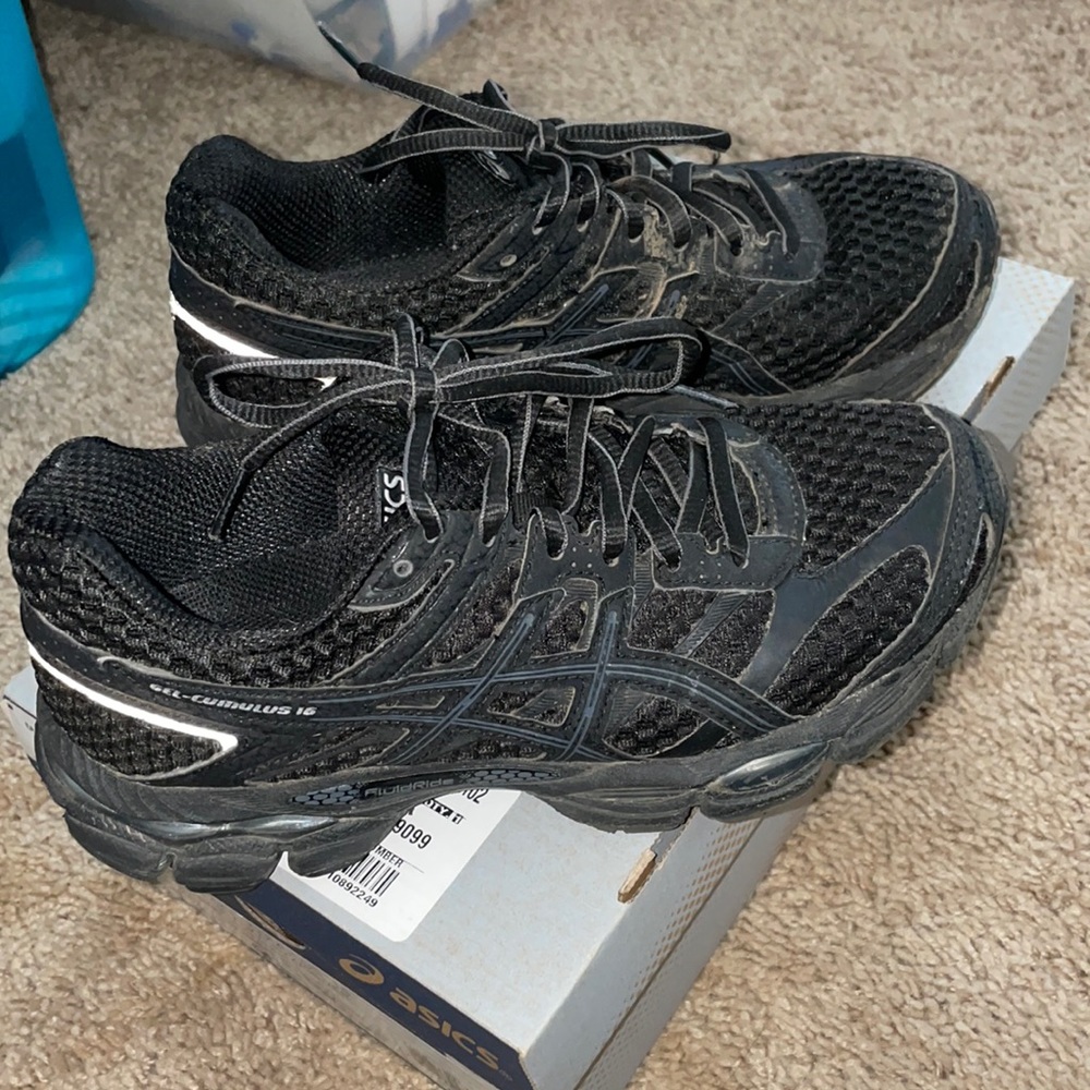 Asics Gel-cumulus 16 Black size 5.5
